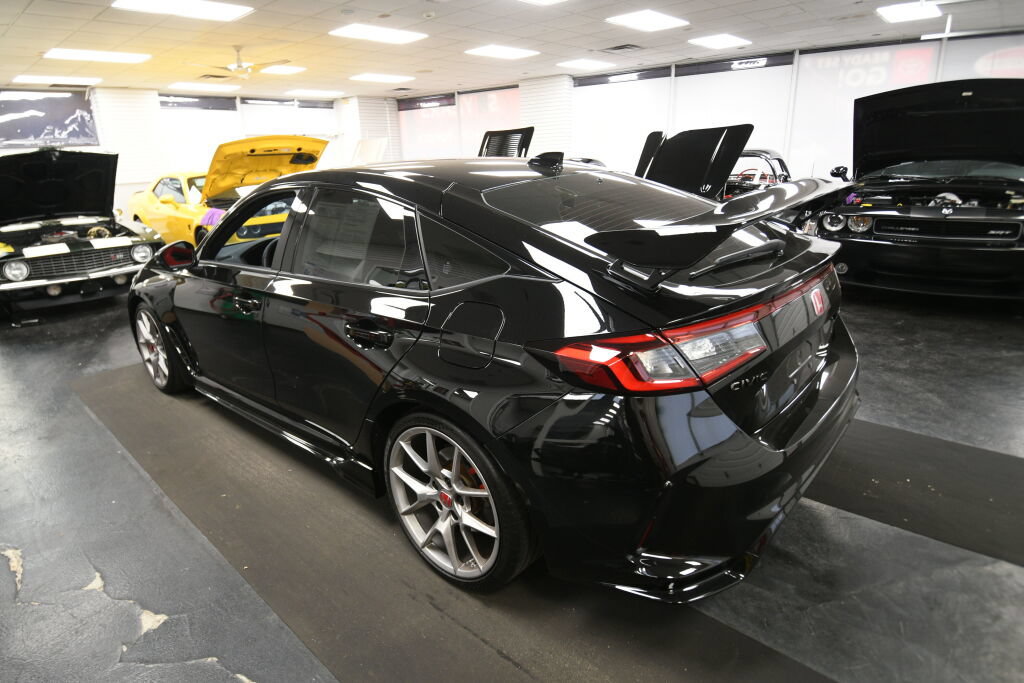 Used 2025 Honda Civic Type R image 13