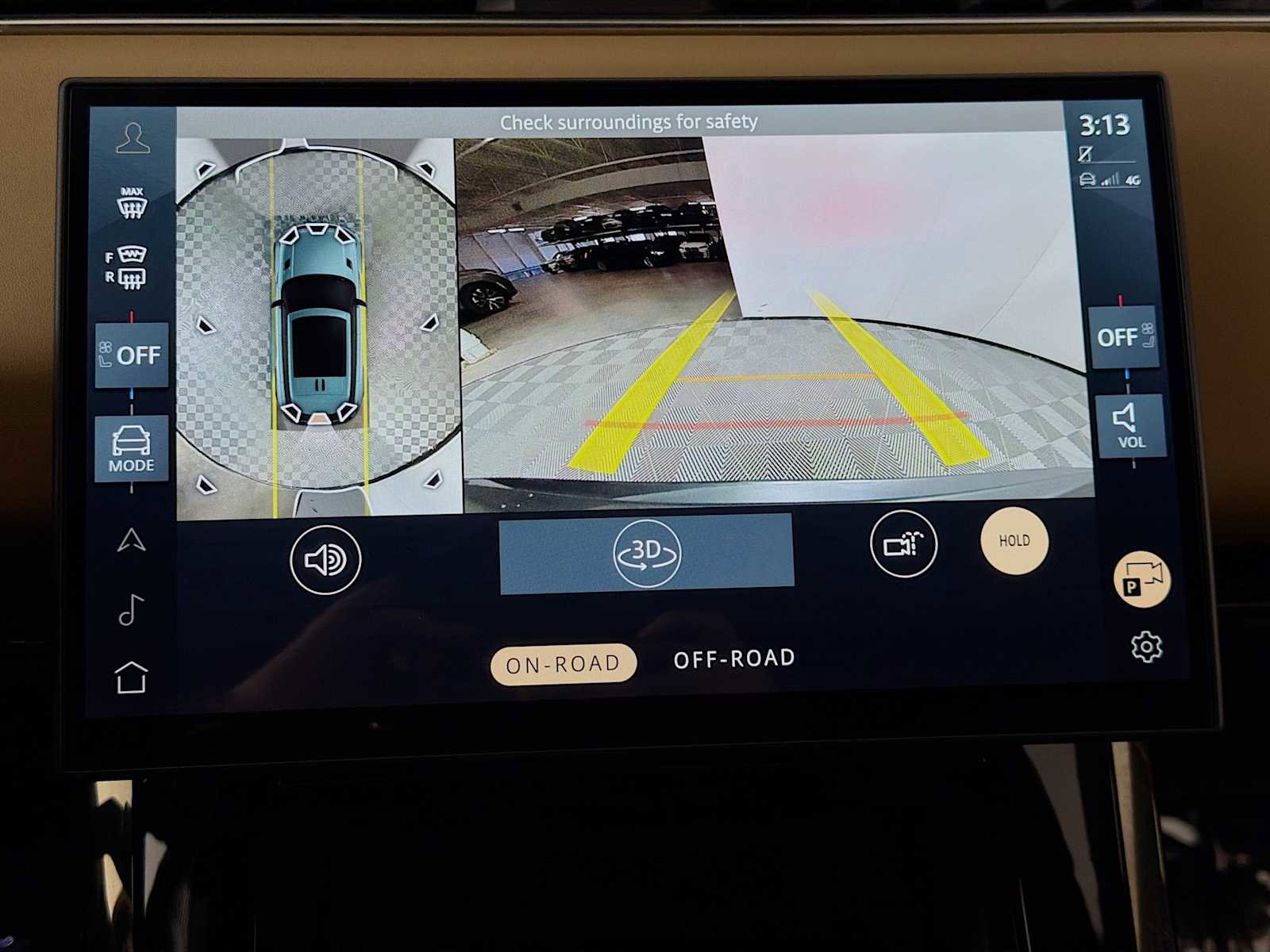 Used 2025 Land Rover Range Rover Sport SE image 16