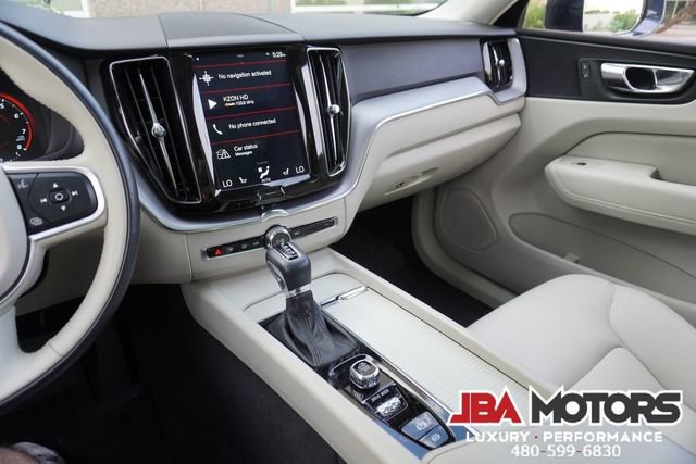 Used 2020 Volvo XC60 T5 Momentum w/ Protection Package Premier AWD/4WD image 20