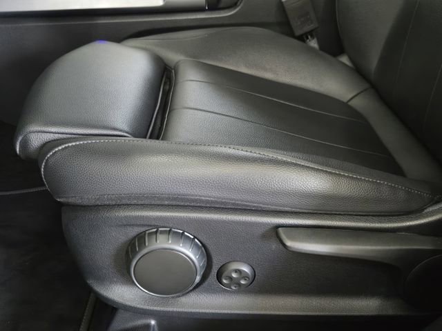 Used 2022 Mercedes-Benz GLB 250 image 22