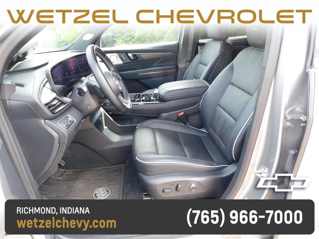 Used 2025 Buick Enclave Avenir w/ Super Cruise Package AWD/4WD image 13