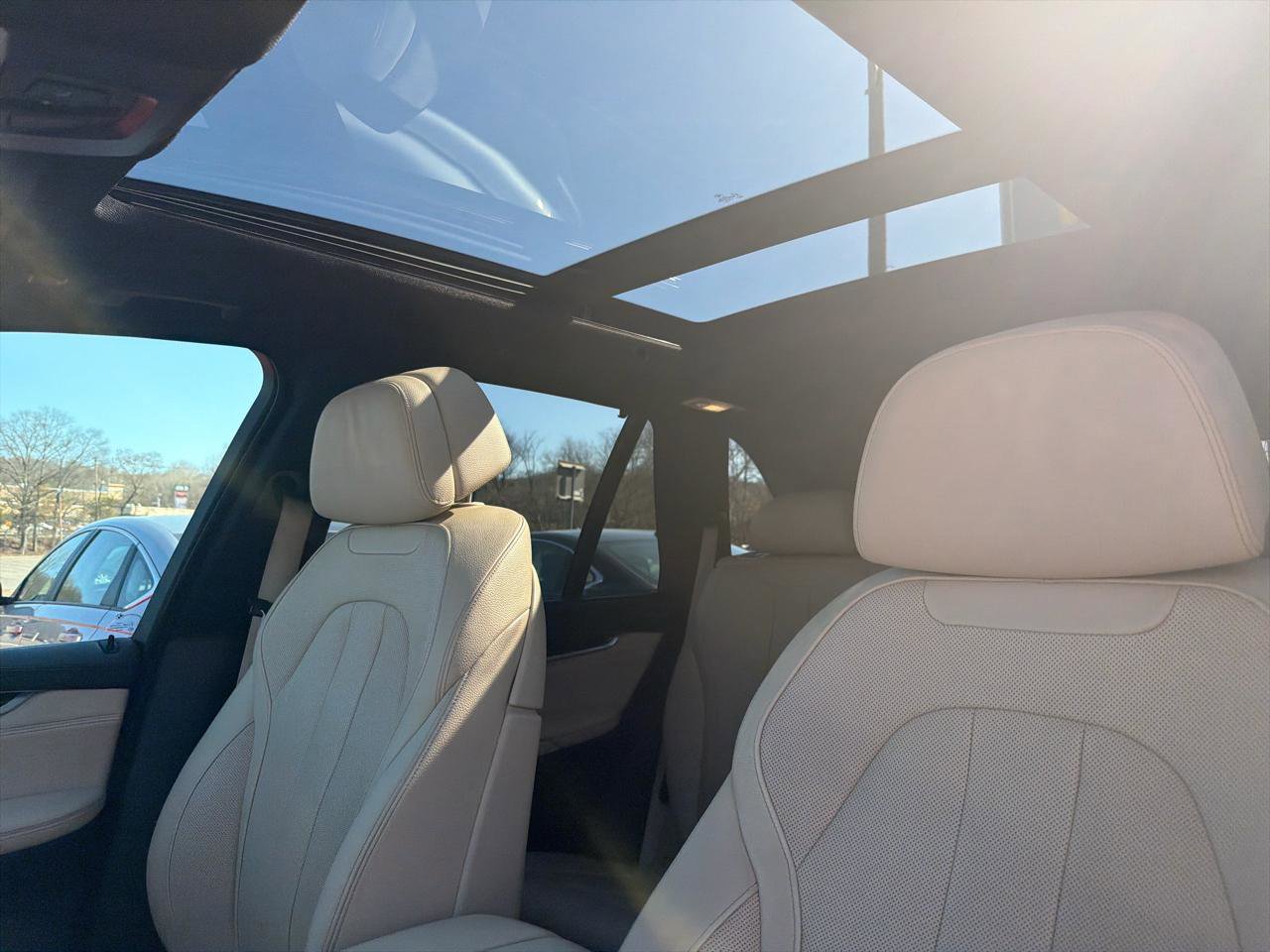 Used 2017 BMW X5 xDrive50i AWD/4WD image 20