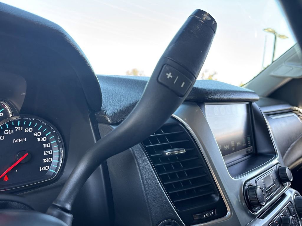 Used 2018 Chevrolet Suburban LT w/ LT Signature Package AWD/4WD image 29