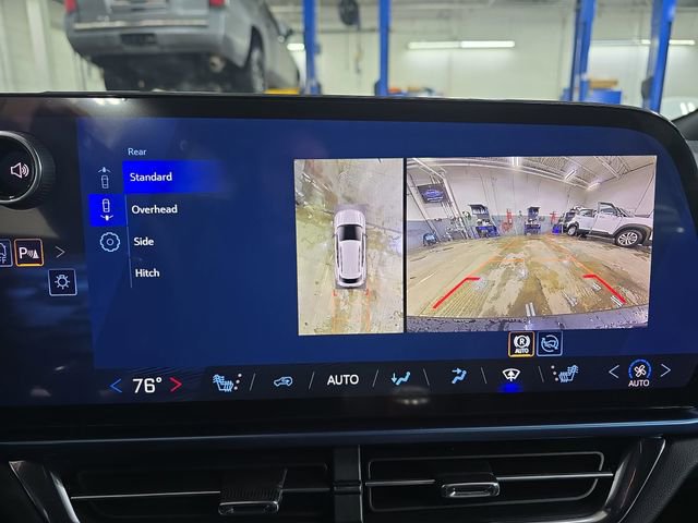 New 2026 Chevrolet Equinox EV LT image 25