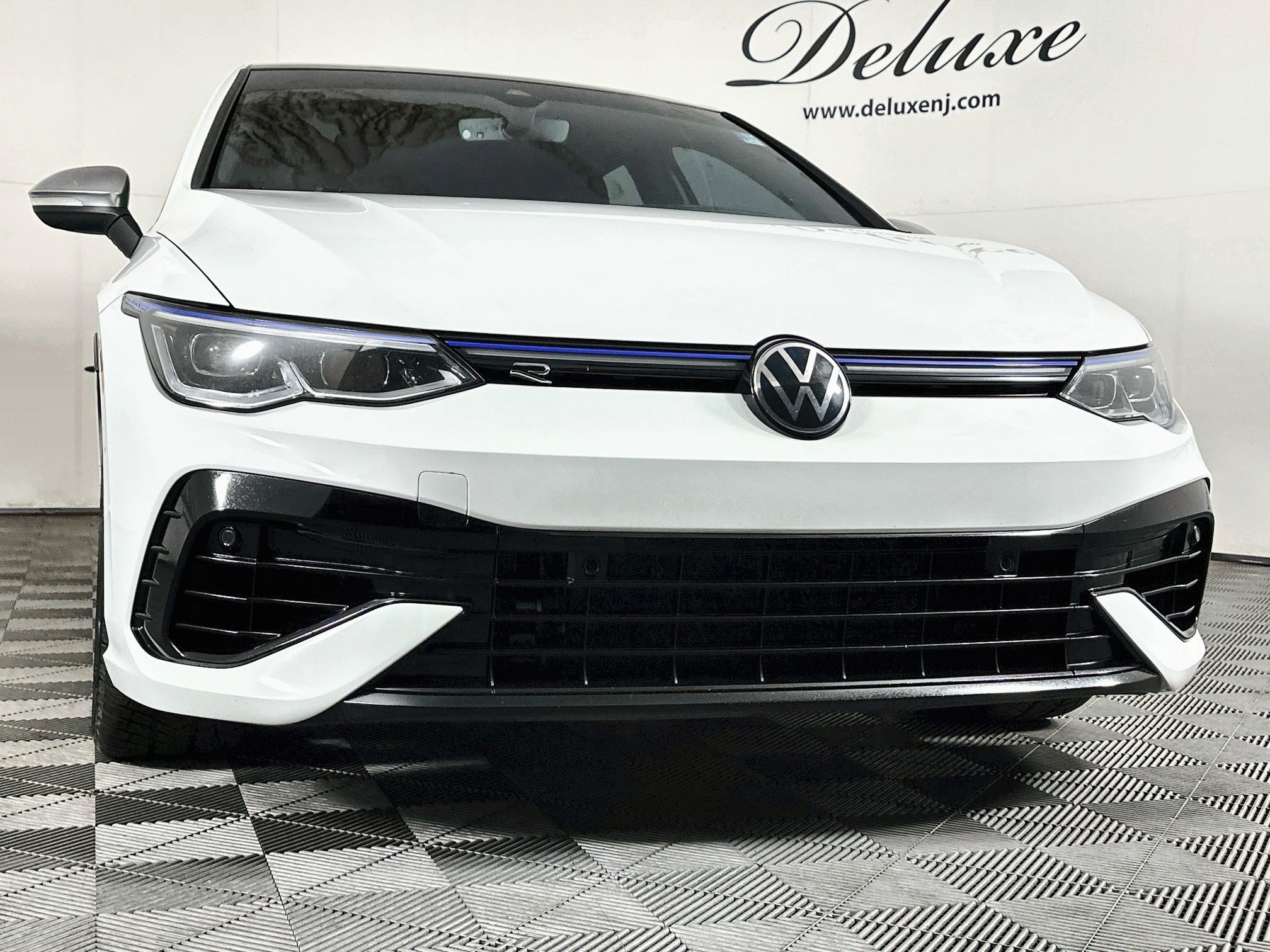 Used 2024 Volkswagen Golf R AWD/4WD image 31