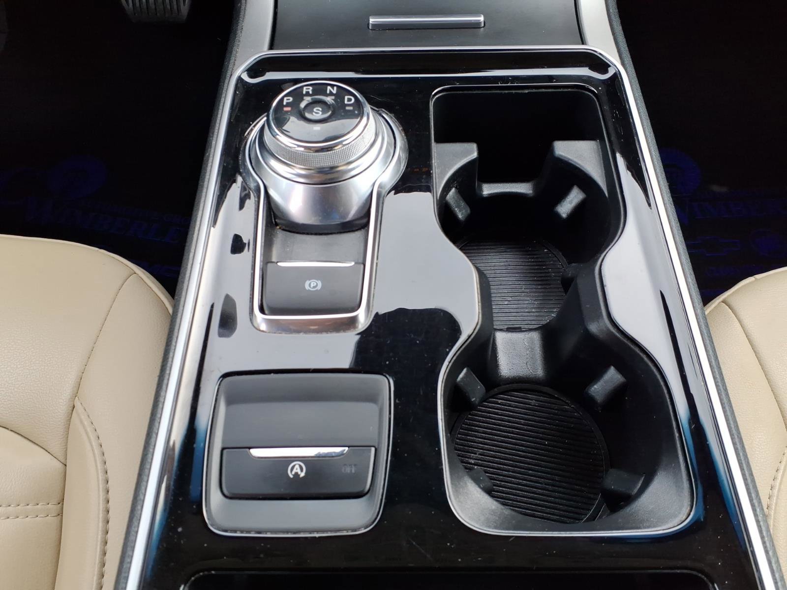 Used 2020 Ford Edge SEL w/ Convenience Package image 28