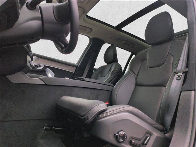 New 2026 Volvo XC90 T8 Ultra w/ Lounge Package AWD/4WD image 4