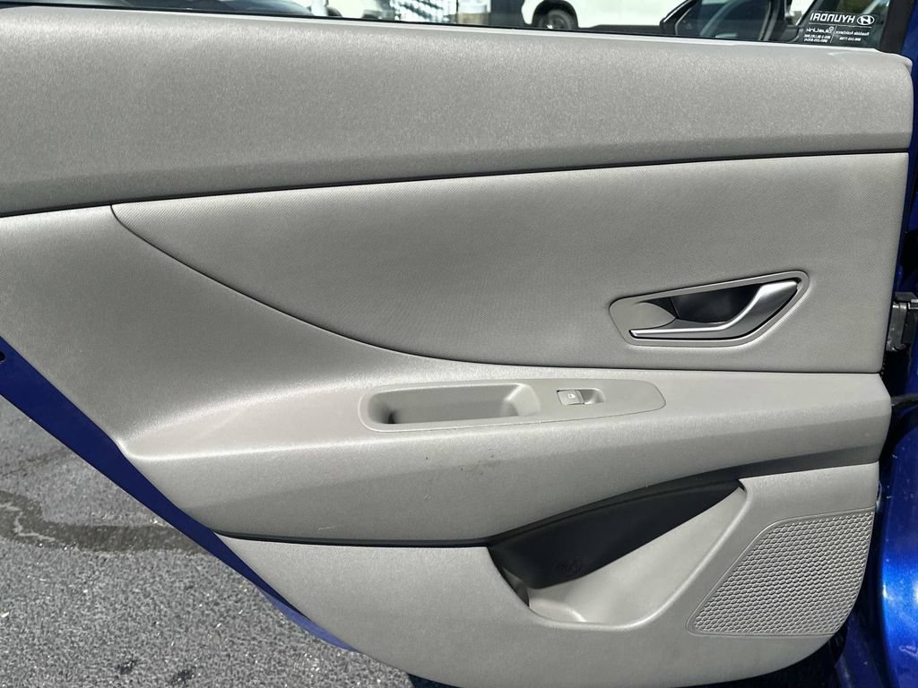 Used 2023 Hyundai Elantra SEL w/ Convenience Package FWD image 30