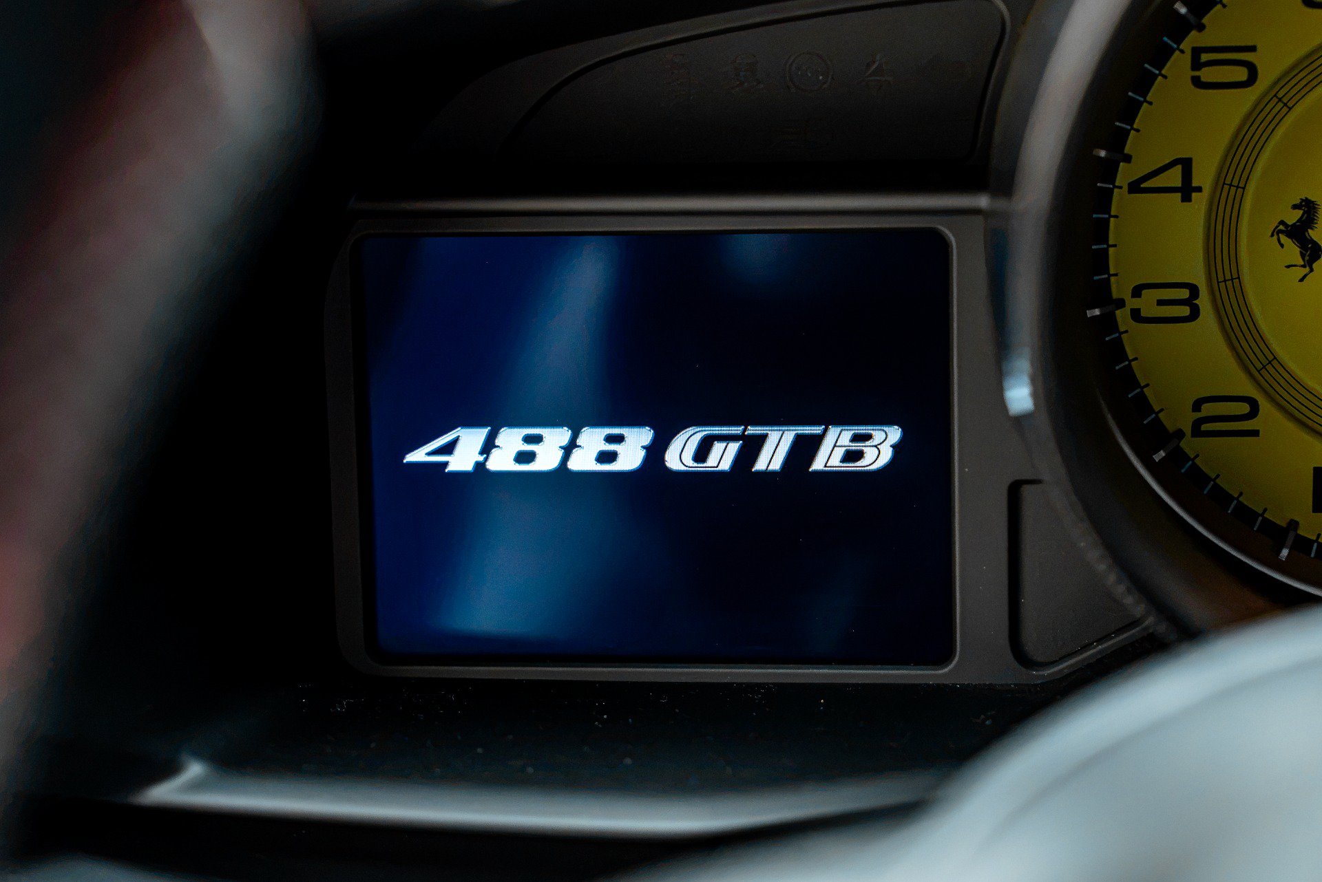 Used 2018 Ferrari 488 GTB RWD image 51