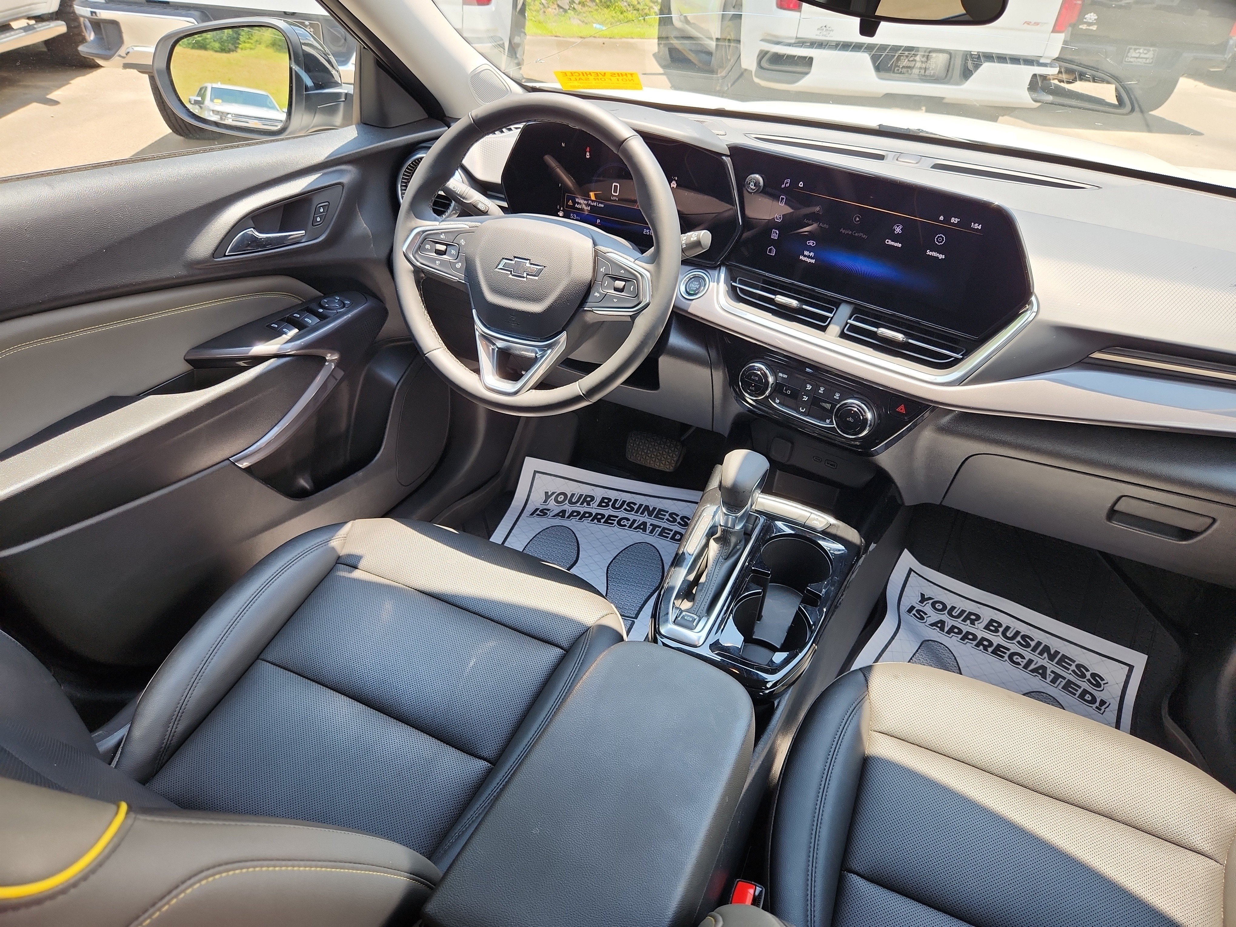 Used 2025 Chevrolet Trax ACTIV FWD image 37