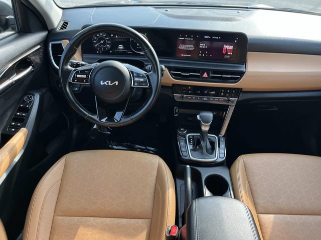 Used 2024 Kia Seltos EX AWD/4WD image 14