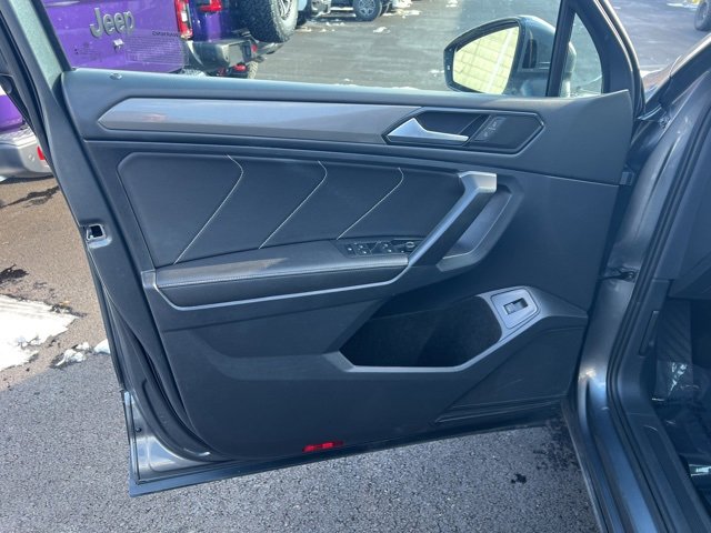 Used 2024 Volkswagen Tiguan SE image 27