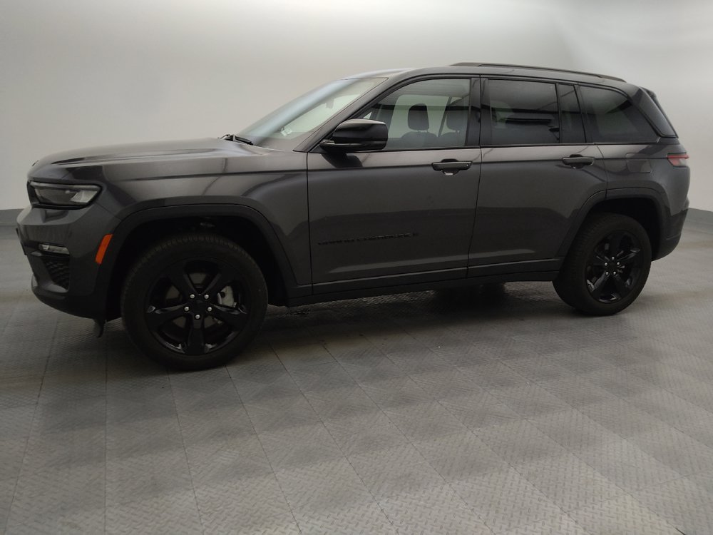 Used 2023 Jeep Grand Cherokee Limited w/ Black Appearance Package RWD image 2