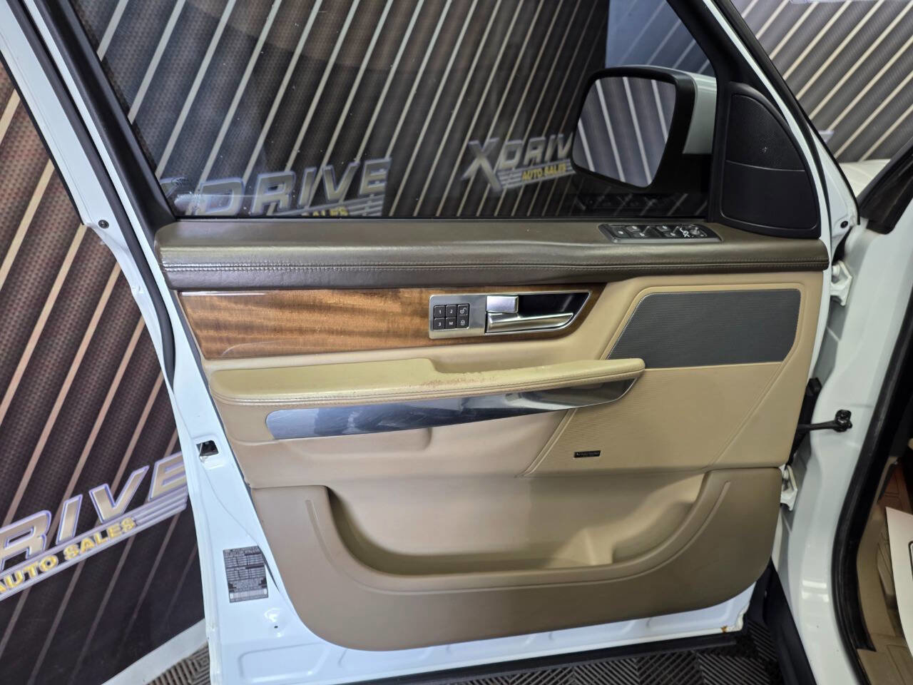 Used 2012 Land Rover Range Rover Sport HSE LUX image 18