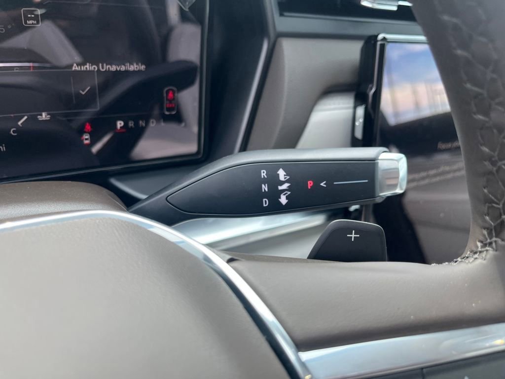 New 2026 GMC Terrain Denali w/ LPO, Floor Liner Package image 27