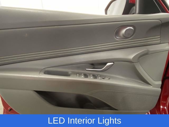 Used 2023 Hyundai Elantra SEL w/ Convenience Package image 13