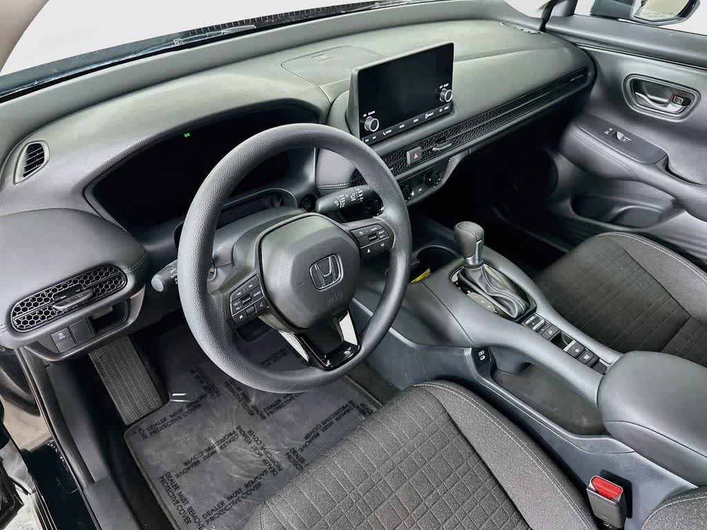 Used 2025 Honda HR-V LX image 2