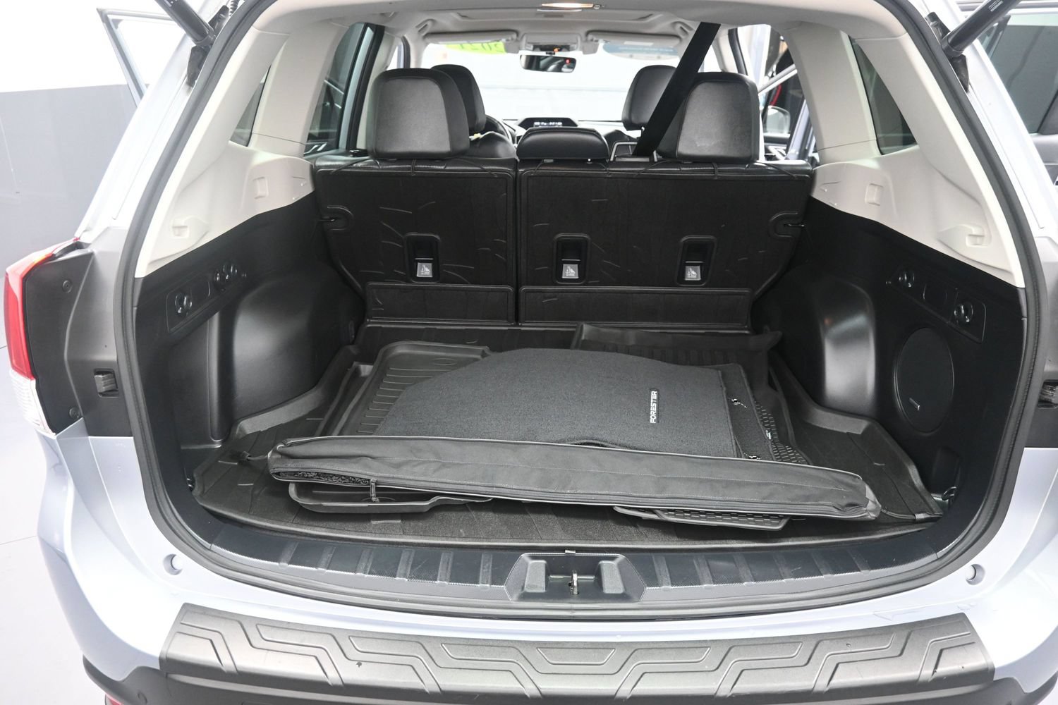 Used 2021 Subaru Forester Limited AWD/4WD image 40