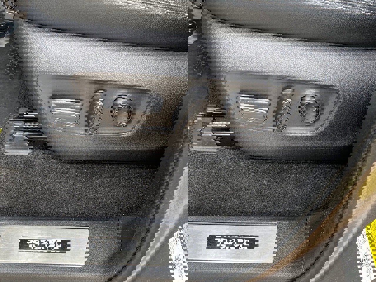 Used 2025 Toyota Land Cruiser image 35