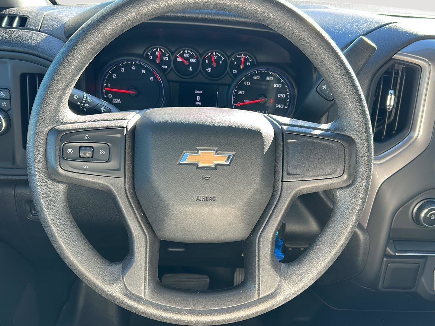 Used 2020 Chevrolet Silverado 1500 Custom w/ Custom Value Package image 12