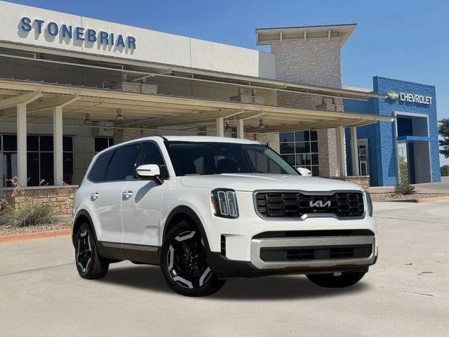 Used 2024 Kia Telluride S w/ S Sunroof Package