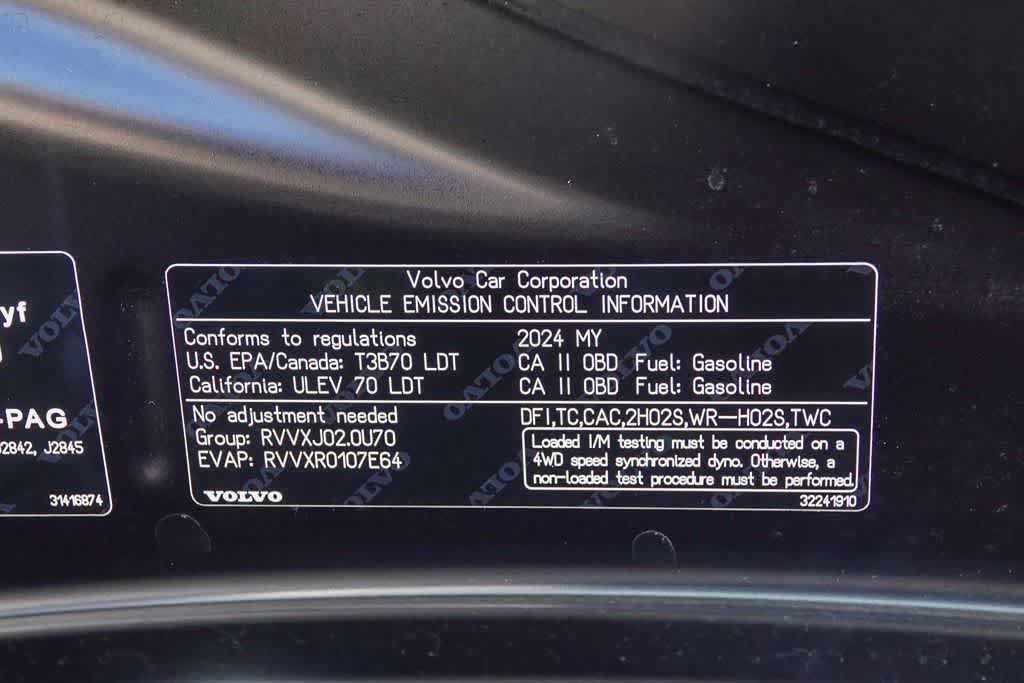 Used 2024 Volvo XC40 B5 Ultimate w/ Protection Package Premier AWD/4WD image 27