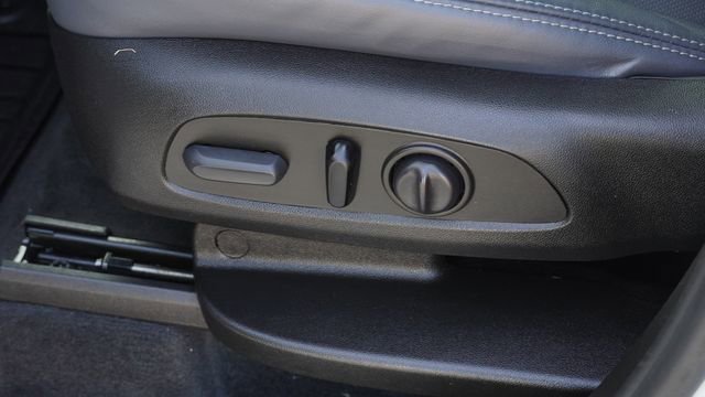 Used 2021 Buick Enclave Essence w/ Sport Touring Edition image 22