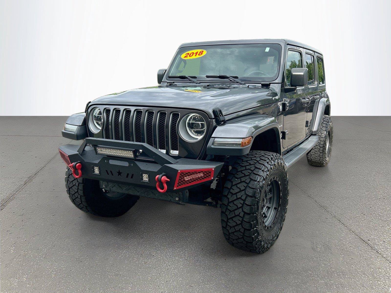 Used 2018 Jeep Wrangler Unlimited Sahara AWD/4WD image 8