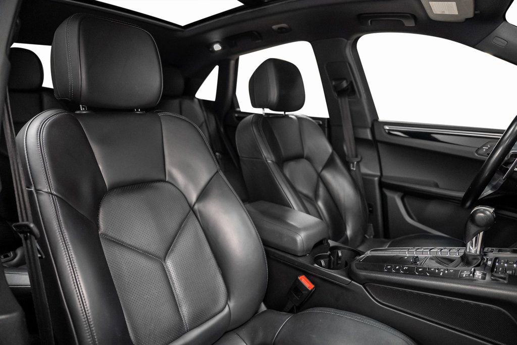 Used 2017 Porsche Macan image 33