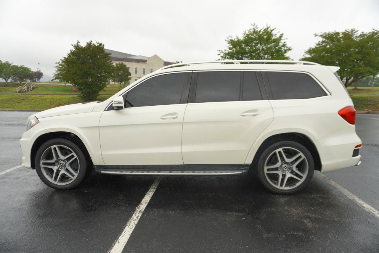 Used 2013 Mercedes-Benz GL 550 4MATIC image 10
