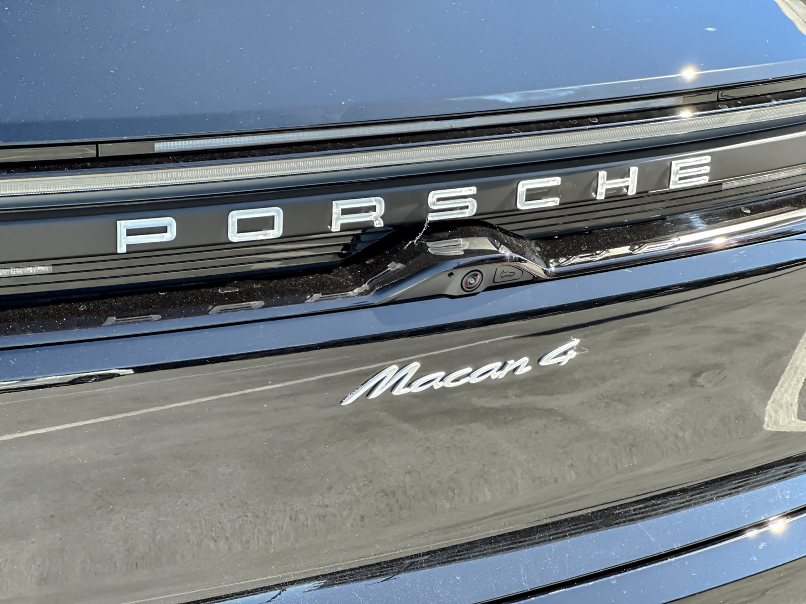 New 2026 Porsche Macan 4 Electric AWD/4WD image 25