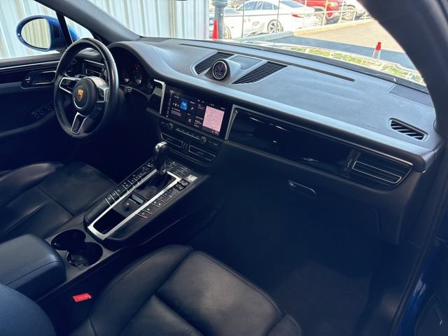 Used 2020 Porsche Macan AWD/4WD image 25