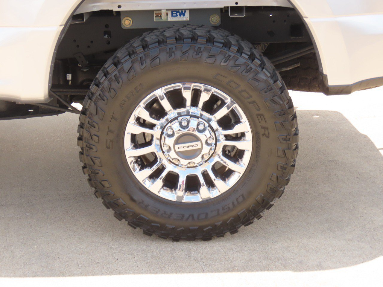 Used 2021 Ford F250 XLT w/ XLT Premium Package AWD/4WD image 17