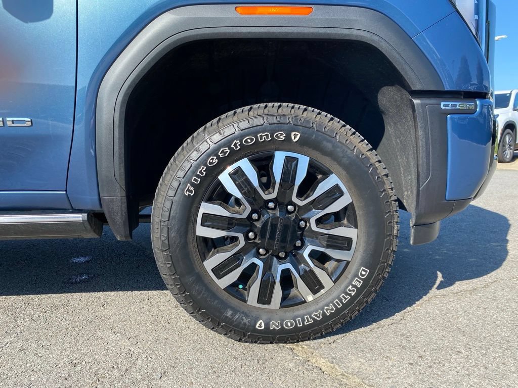 Used 2026 GMC Sierra 2500 Denali Ultimate AWD/4WD image 10