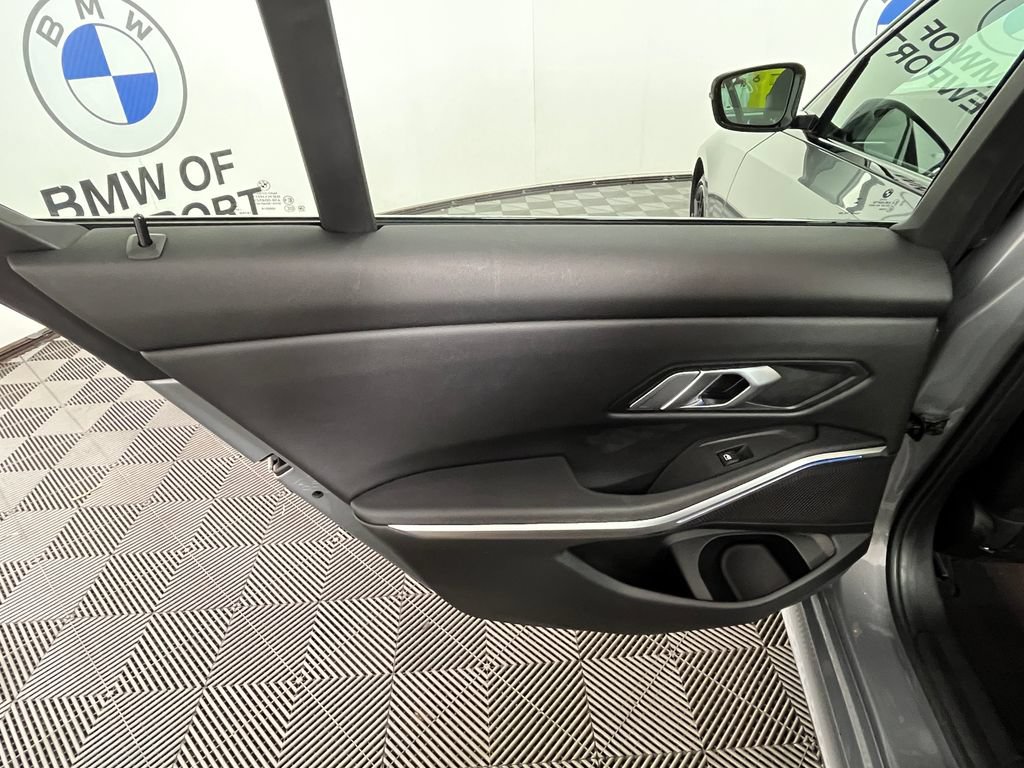 Used 2023 BMW 330i xDrive Sedan w/ M Sport Package AWD/4WD image 22