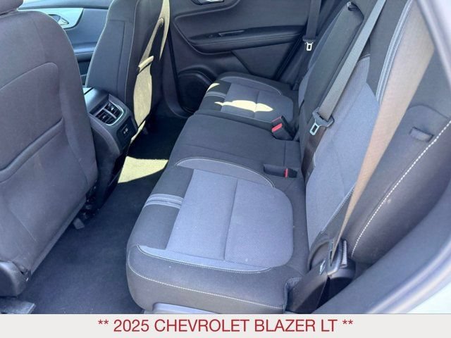 Used 2025 Chevrolet Blazer LT AWD/4WD image 13