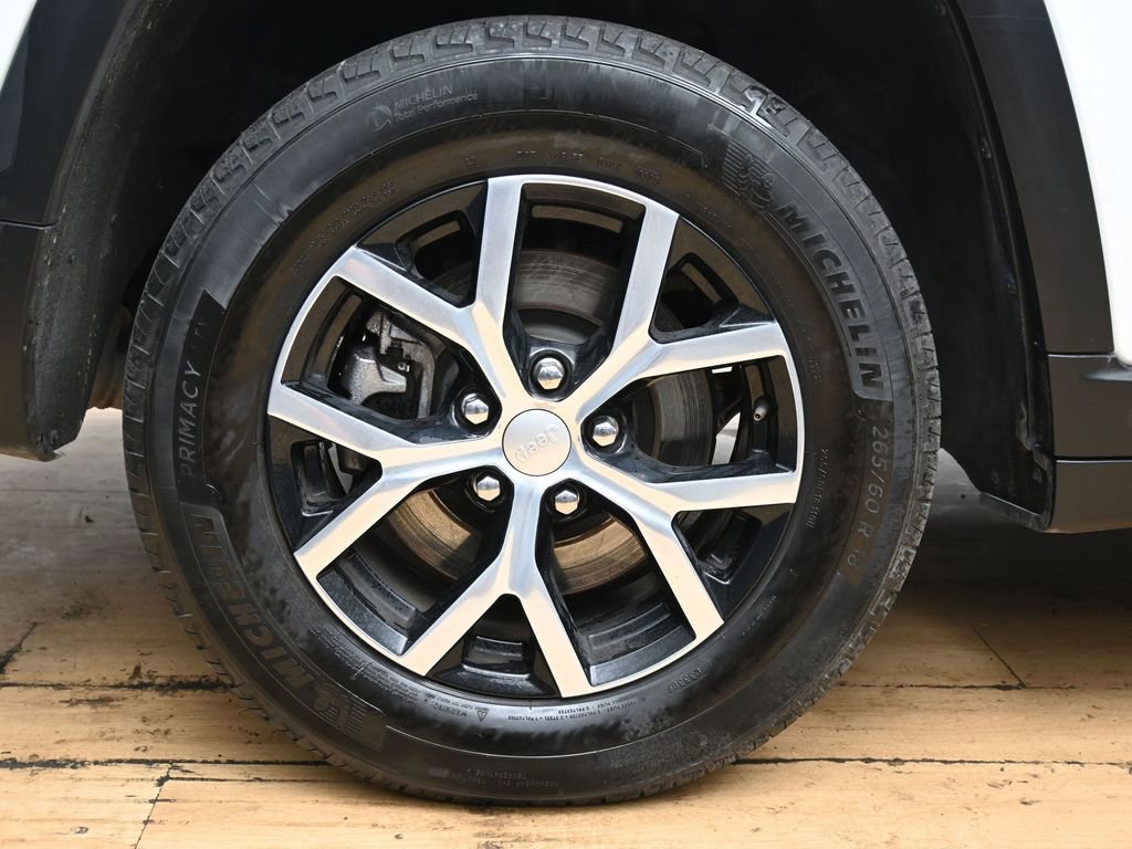 Used 2024 Jeep Grand Cherokee L Limited w/ Luxury Tech Group II image 12