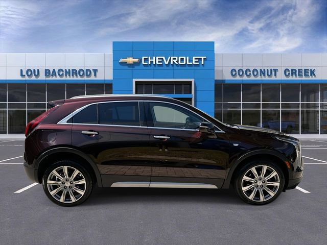 Used 2021 Cadillac XT4 Premium Luxury w/ Driver Awareness Package FWD image 9