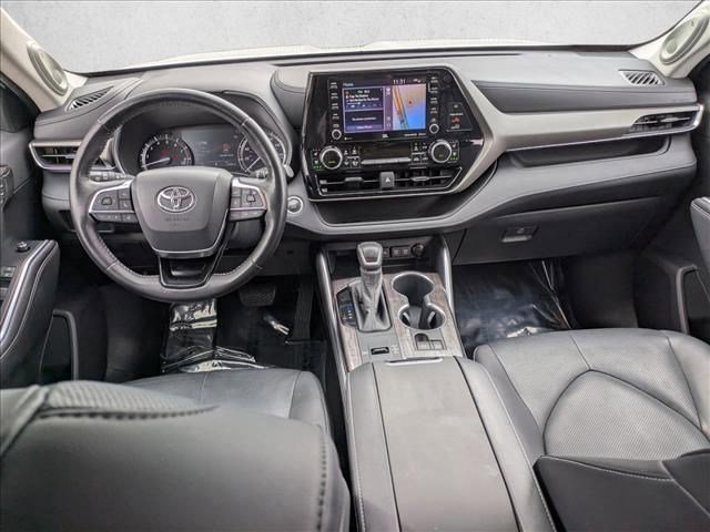 Used 2020 Toyota Highlander Limited image 24