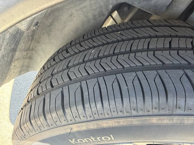 Used 2021 Chevrolet TrailBlazer LT w/ Convenience Package FWD image 10