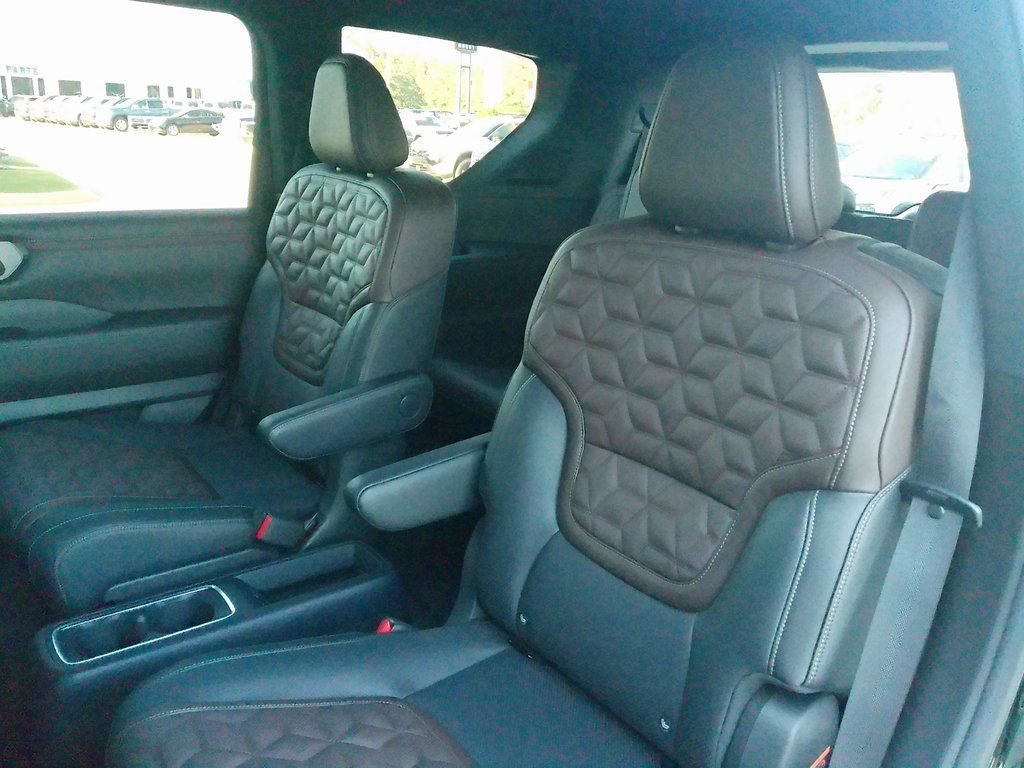 New 2026 Nissan Armada Platinum Reserve image 34