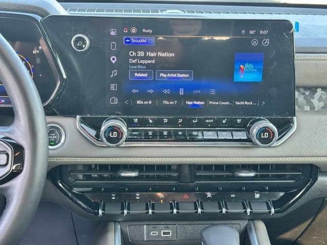 Used 2024 Chevrolet Colorado ZR2 w/ ZR2 Convenience Package III AWD/4WD image 13