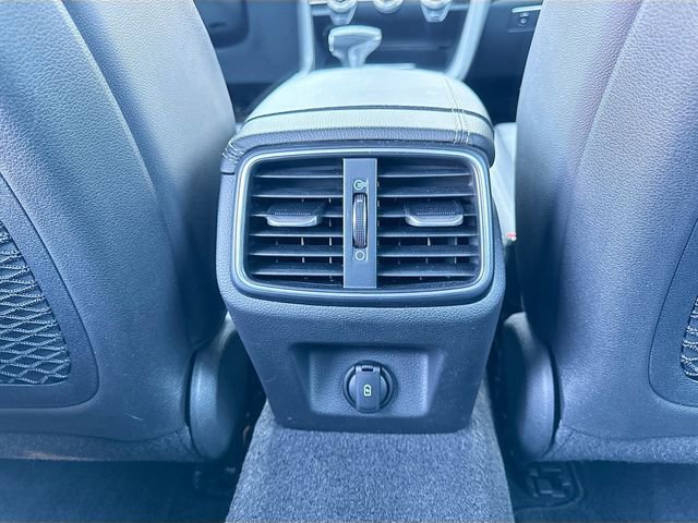 Used 2021 Genesis G70 2.0T image 26