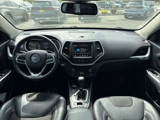 Used 2018 Jeep Cherokee Latitude Plus w/ Cold Weather Group image 13