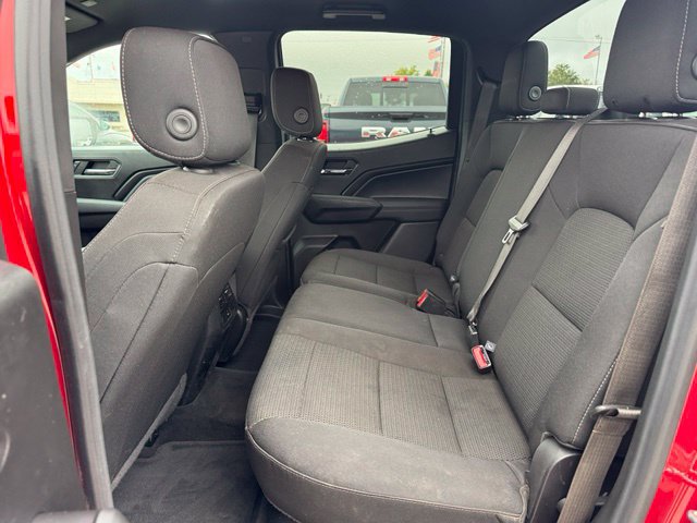Used 2024 Chevrolet Colorado LT RWD image 12