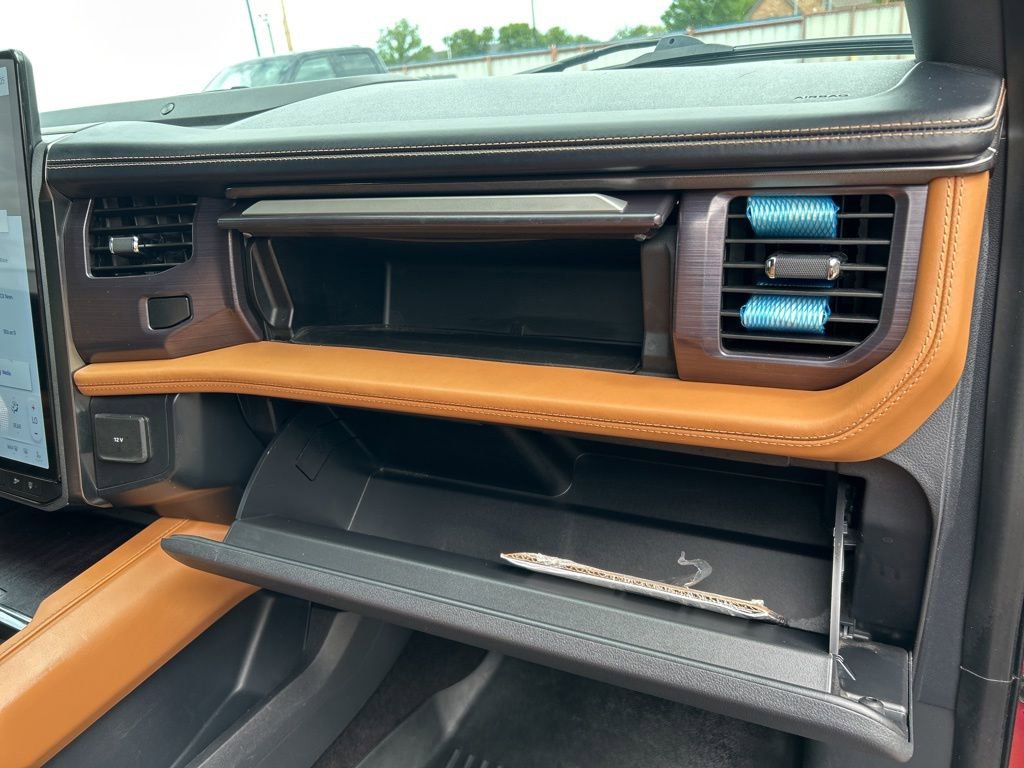 Used 2022 Ford Expedition Max Platinum AWD/4WD image 52