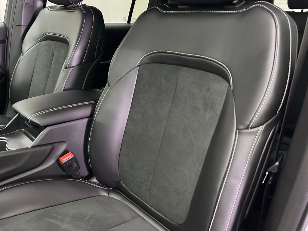 New 2025 Jeep Grand Cherokee L Altitude image 19