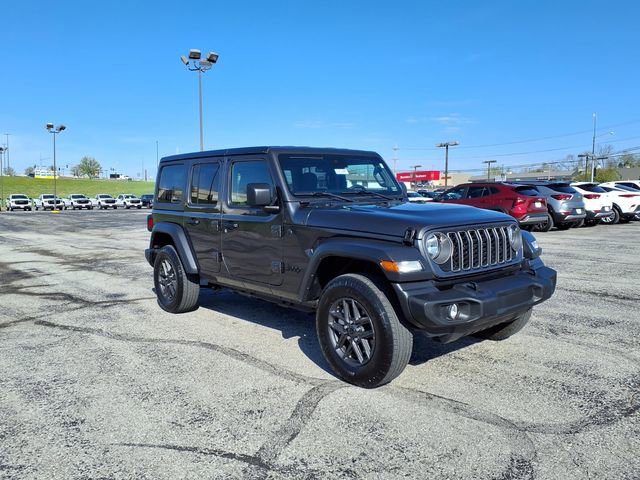 Used 2025 Jeep Wrangler Sport S image 6