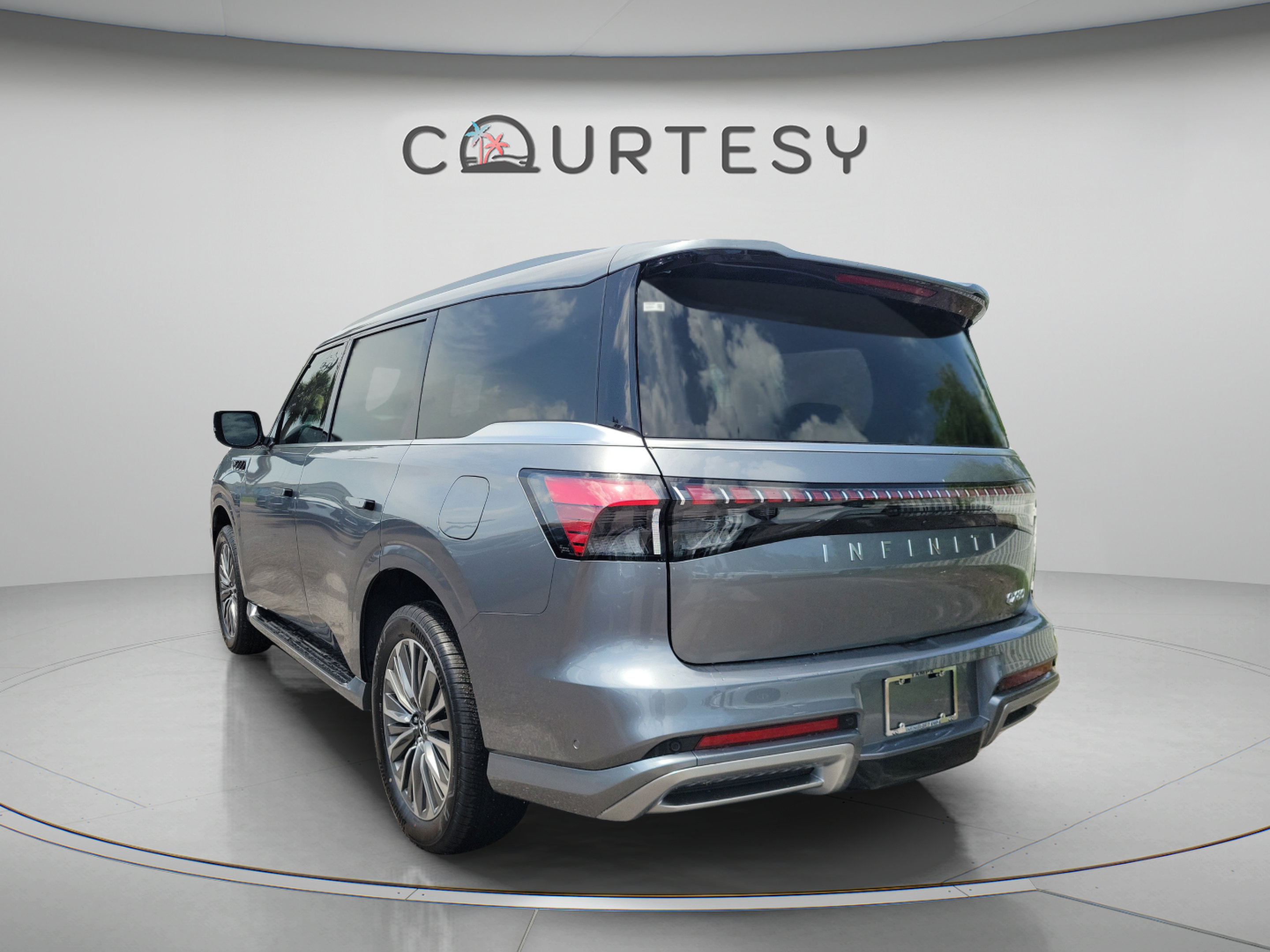 New 2027 INFINITI QX80 Luxe w/ Cargo Package RWD image 2