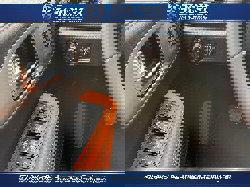 New 2026 Chrysler Pacifica Pinnacle image 18